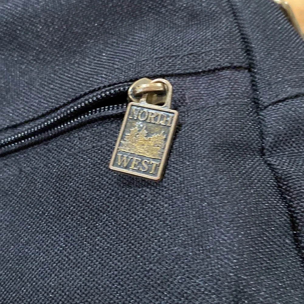 Black shoulder brief case bag with lots of pockets